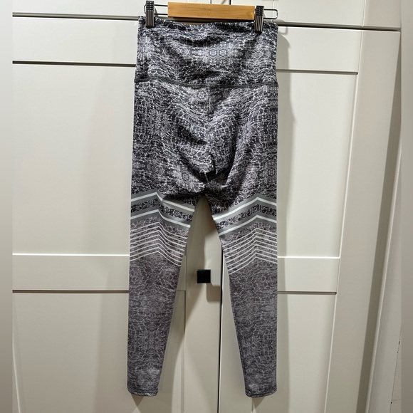 Onzie Flow Leggings S/M Yoga/Hot Yoga High Waist - Picture 9 of 12